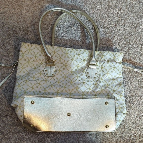 Sephora White and Gold Shoulder Bag with Structured Design - Picture 5 of 9